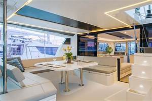 Sailing Catamaran: Moorings 5000 - 4 Cabin Catamaran