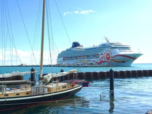  Norwegian Sun Undergoes Bow-to-Stern Enhancements