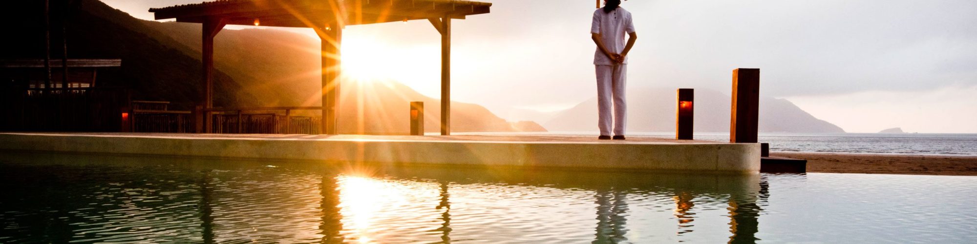  travel agents packages deals