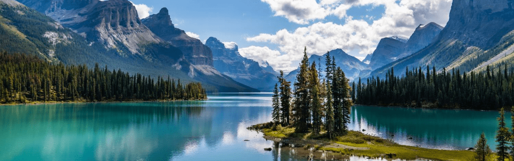 Best Travel agency for cruises in North Dakota. Use the cruise travel agent experts at Vincent Vacations travel agency. They have cruise agents in North Dakota ready to help. In travel since 2002, Vincent Vacations has the best cruise travel agents certified and awarded in ocean cruises, river cruises, expedition cruises, yacht style, sailing vacations and more.