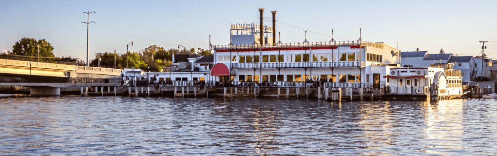 Best Travel agency for cruises in Wisconsin. Use the cruise travel agent experts at Vincent Vacations travel agency. They have cruise agents in Wisconsin ready to help. In travel since 2002, Vincent Vacations has the best cruise travel agents certified and awarded in ocean cruises, river cruises, expedition cruises, yacht style, sailing vacations and more.