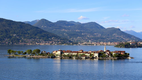 Day Trip to Lake Maggiore & the Borromean Islands by Train by Veditalia