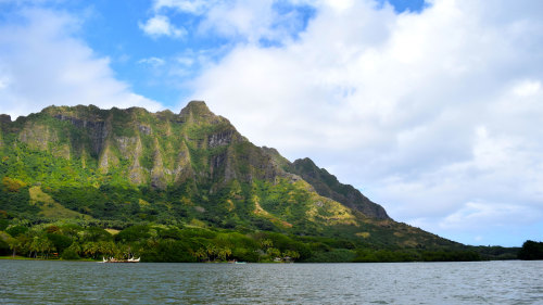 Royal Circle Island & Kualoa Ranch Boat Ride