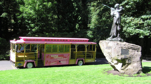 Hop-On Hop-Off Bus Tour by Gray Line Portland