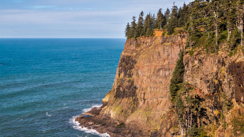 Full-Day Tillamook Bay Hiking Tour with Lunch