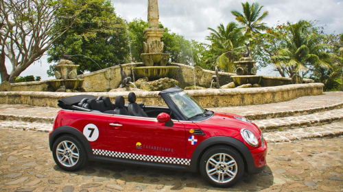 Full-Day Sightseeing via Mini Cooper