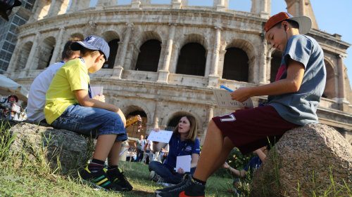 Skip-the-Line: Emperors & Gladiators Colosseum Family Tour