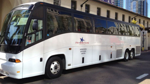 Shared Shuttle: Roundtrip San Diego Zoo Transfer by Five Star San Diego