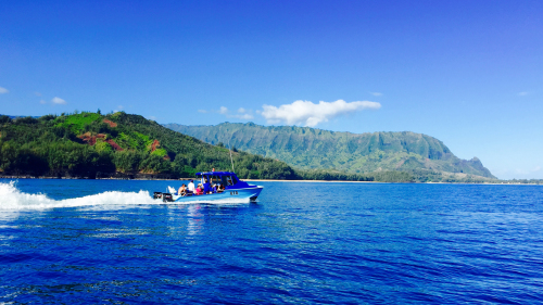 Na Pali Catamaran Cruise from Hanalei Bay