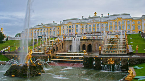 Private Peterhof Palace & Gardens Tour