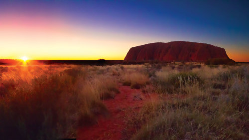 Uluru Sunrise Tour by AAT Kings