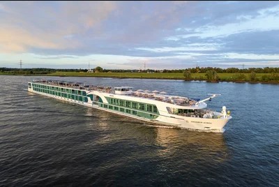 Amadeus sailing through Dutch and Belgian Waterways