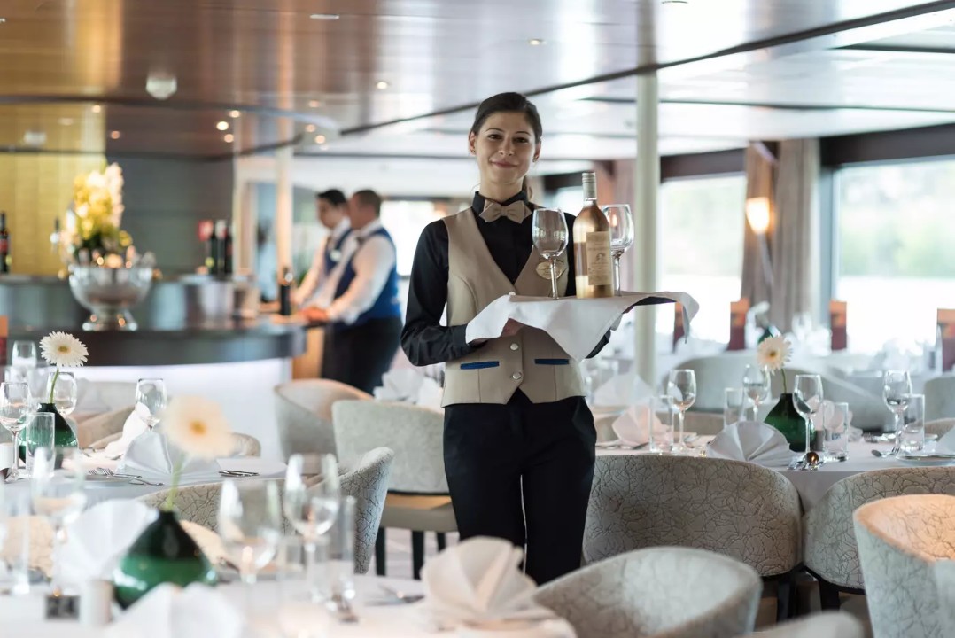 Amadeus Fine Dining Table Service