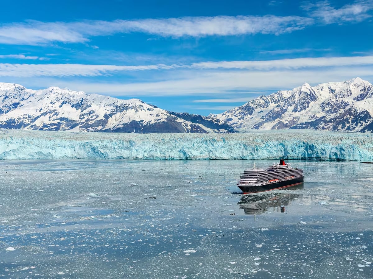Cunard Queen Victoria luxury ocean liner scenic cruising in Antarctica