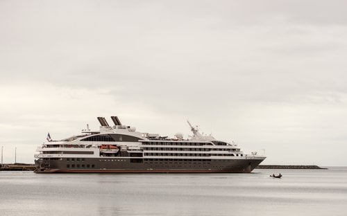 Abercrombie & Kent luxury small ship expedition cruise