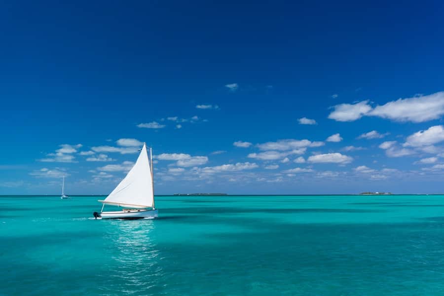 Get a Sailboat Tour of Grand Bahama Island