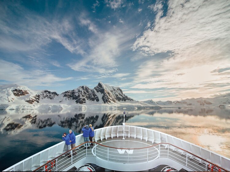 Hapag-Lloyd Cruises Travel Agents