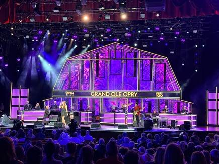 Grand Ole Opry VIP Circle Room luxury lounge experience