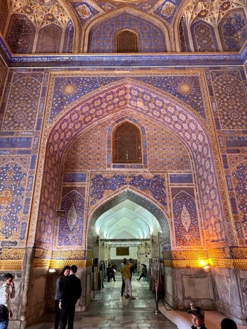 Gilded gold dome inside Tilla-Kari Madrasa mosque