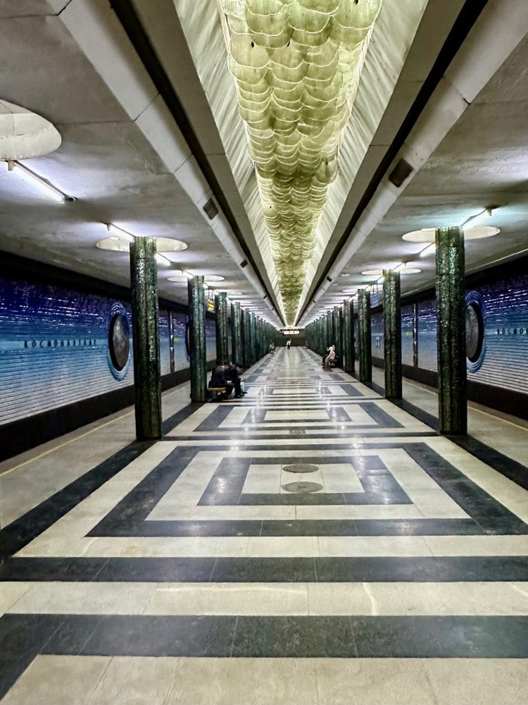 Yuri Gagarin ceramic medallion at Kosmonavtlar metro station in Tashkent