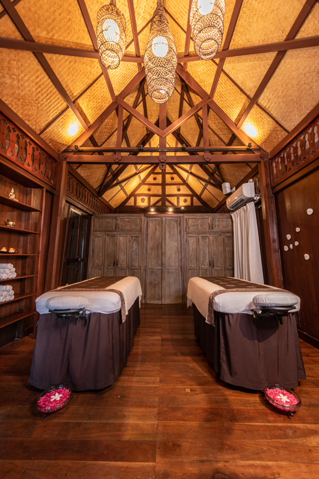 300-year-old Thai House Spa with vitality pool at Zemi Beach House