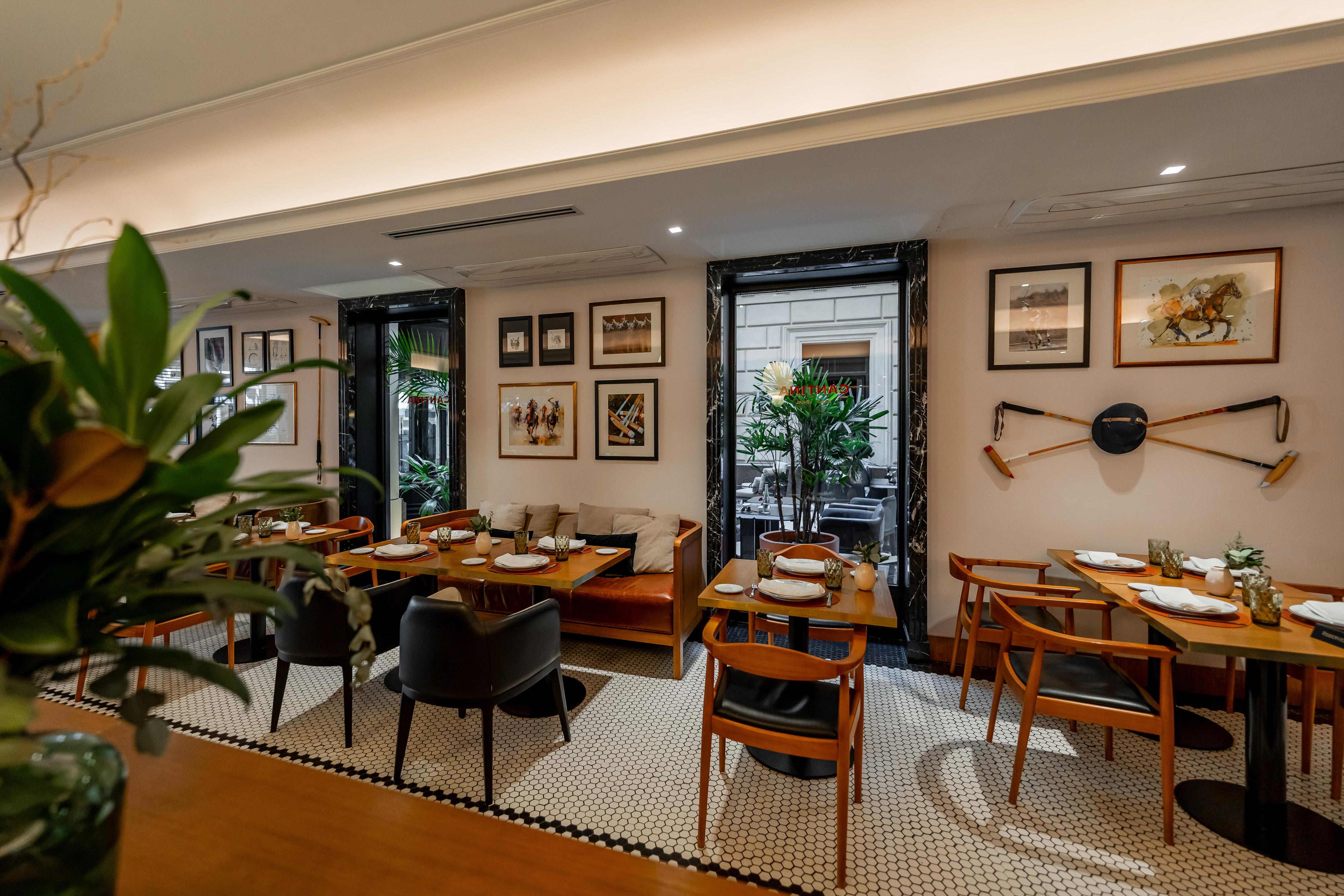 Cantina Restaurant dining room
