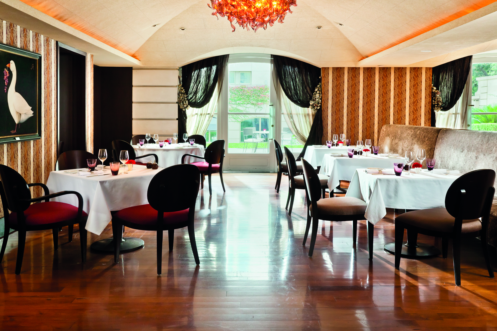 Duhau Restaurante and Vinoteca wine salon