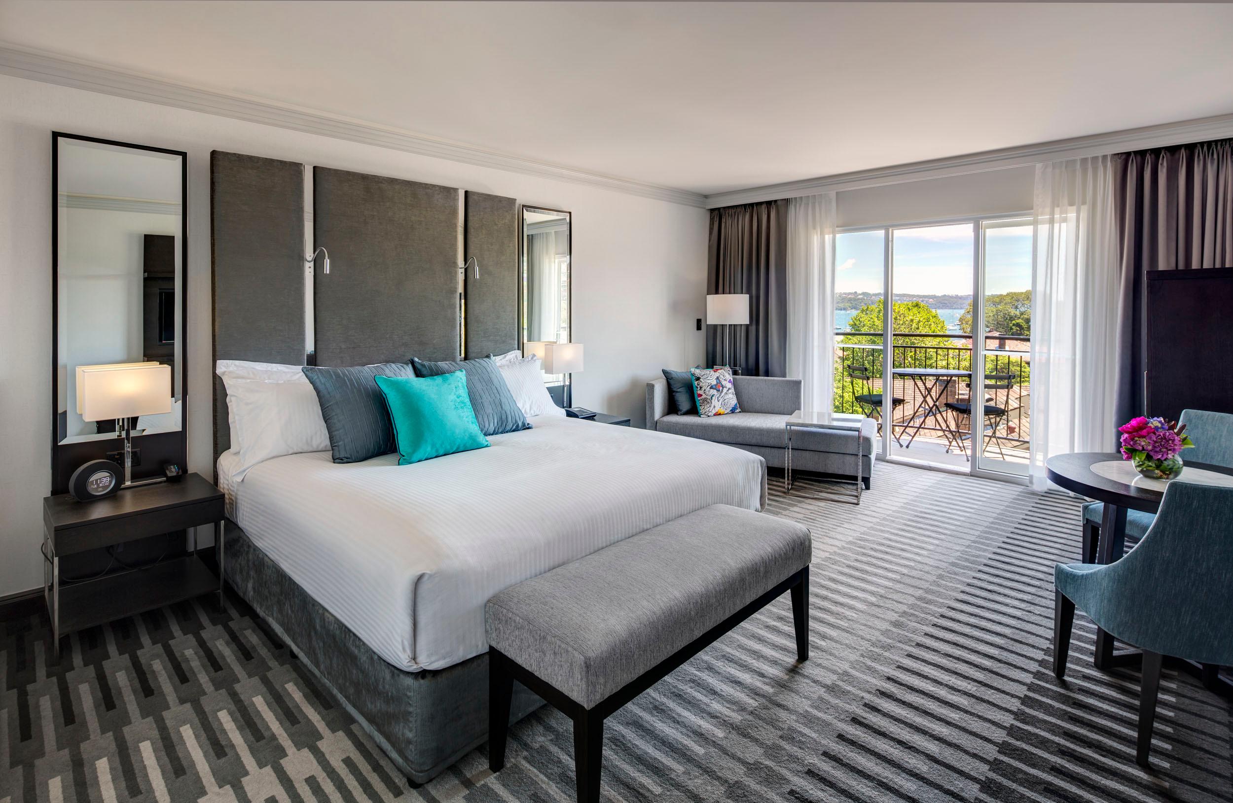 Bay View King Room with private balcony overlooking Double Bay marina