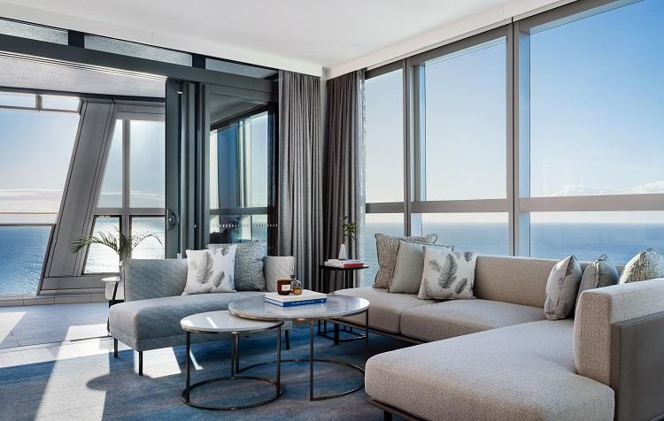 Jewel Skyline Ocean Residence living and dining room