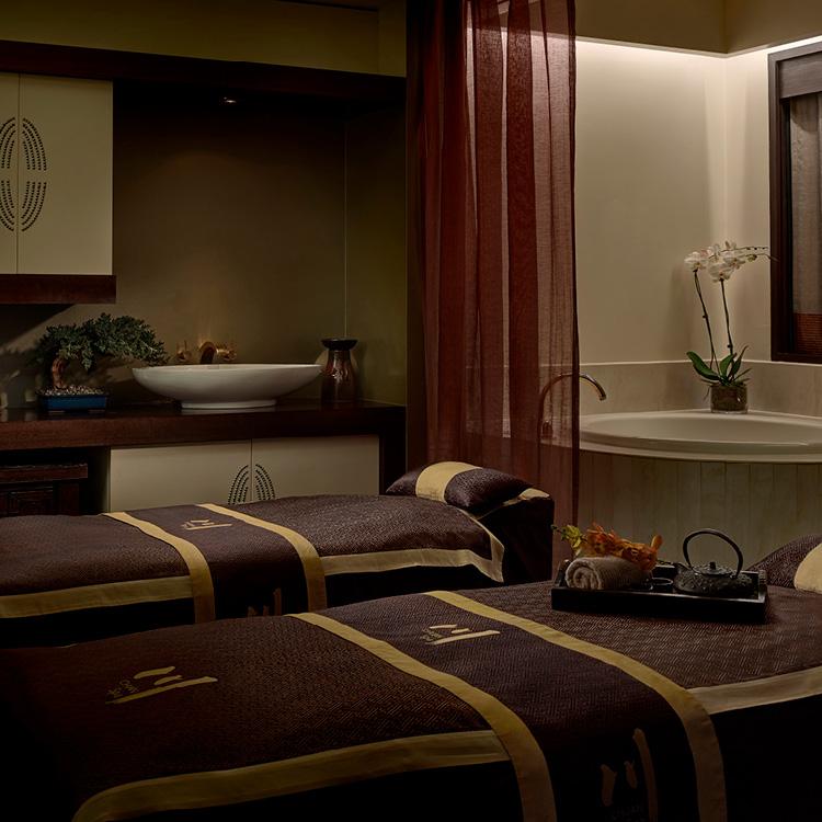 Chuan Spa Traditional Chinese Medicine treatment suite