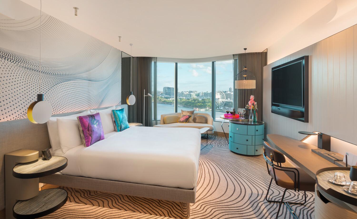 Spectacular Room with Panoramic Brisbane River Views