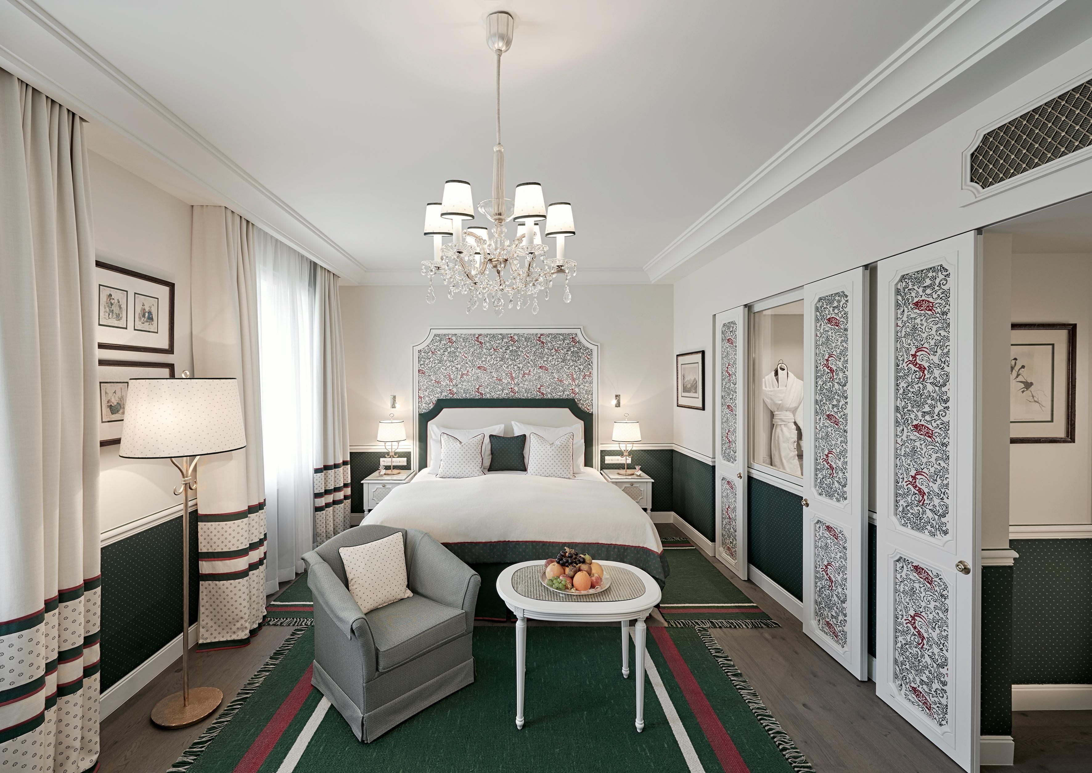 Deluxe Room in refined classic style with marble bathroom