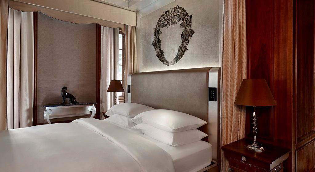 Park Hyatt Vienna Presidential Suite with Bösendorfer piano and Lobmeyr chandelier