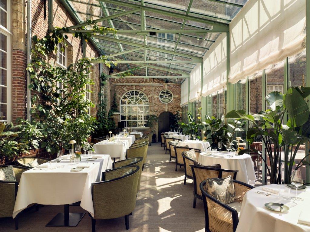 Henry's Bistro and Artisanal Cocktail Bar