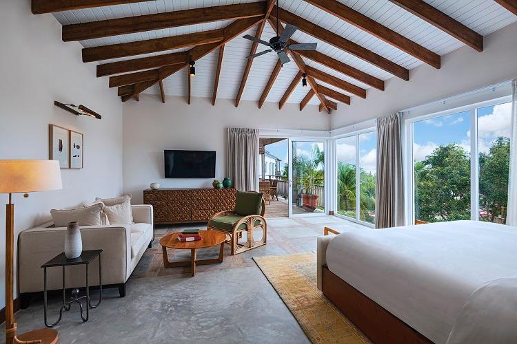 Penthouse master bedroom by Samuel Amoia