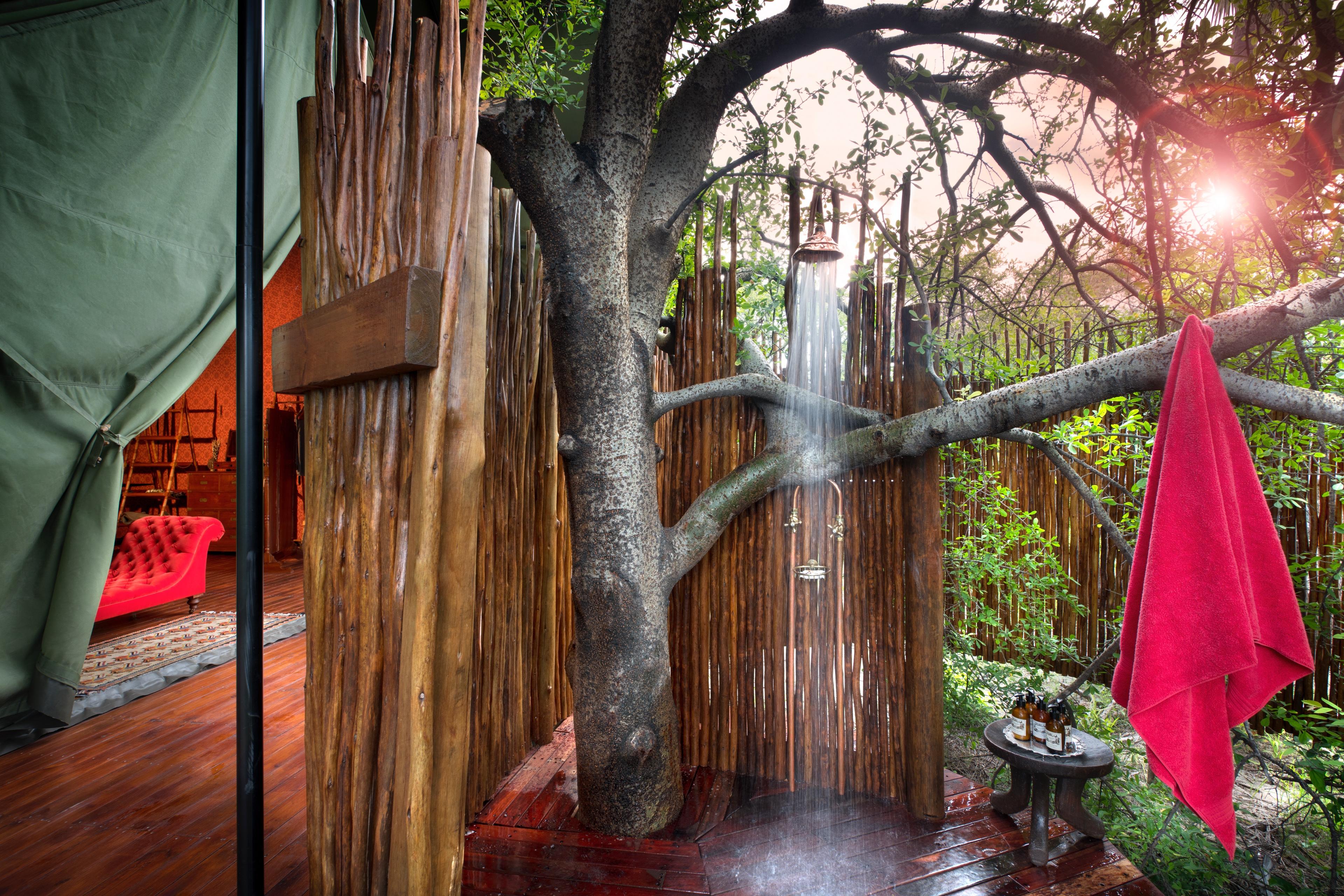 Outdoor Desert Shower