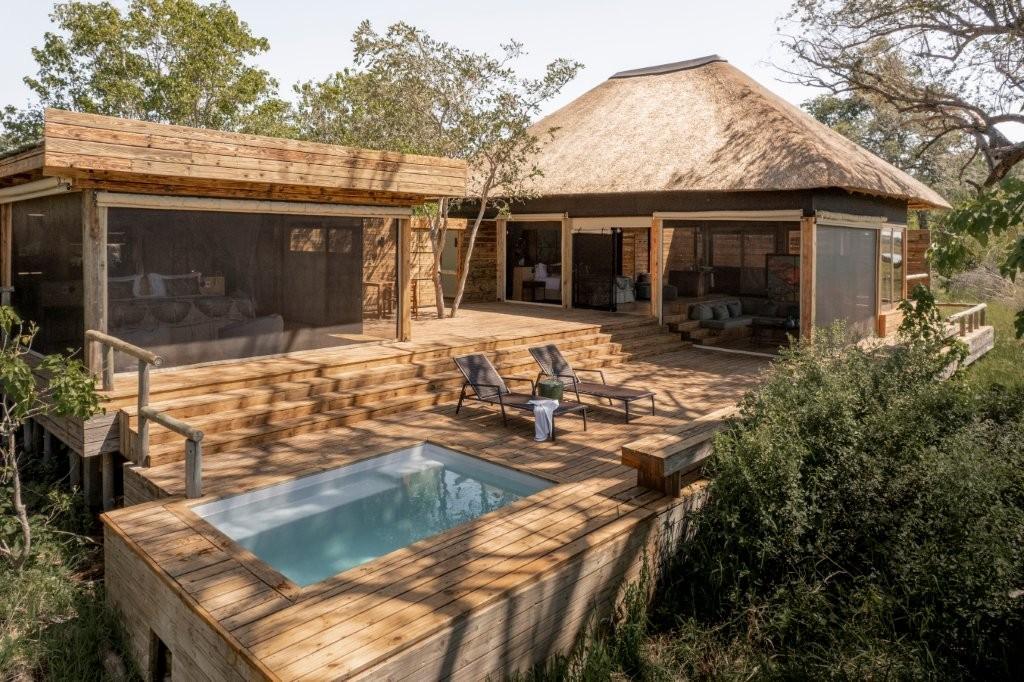 Luxury Two-Bedroom Family Suite