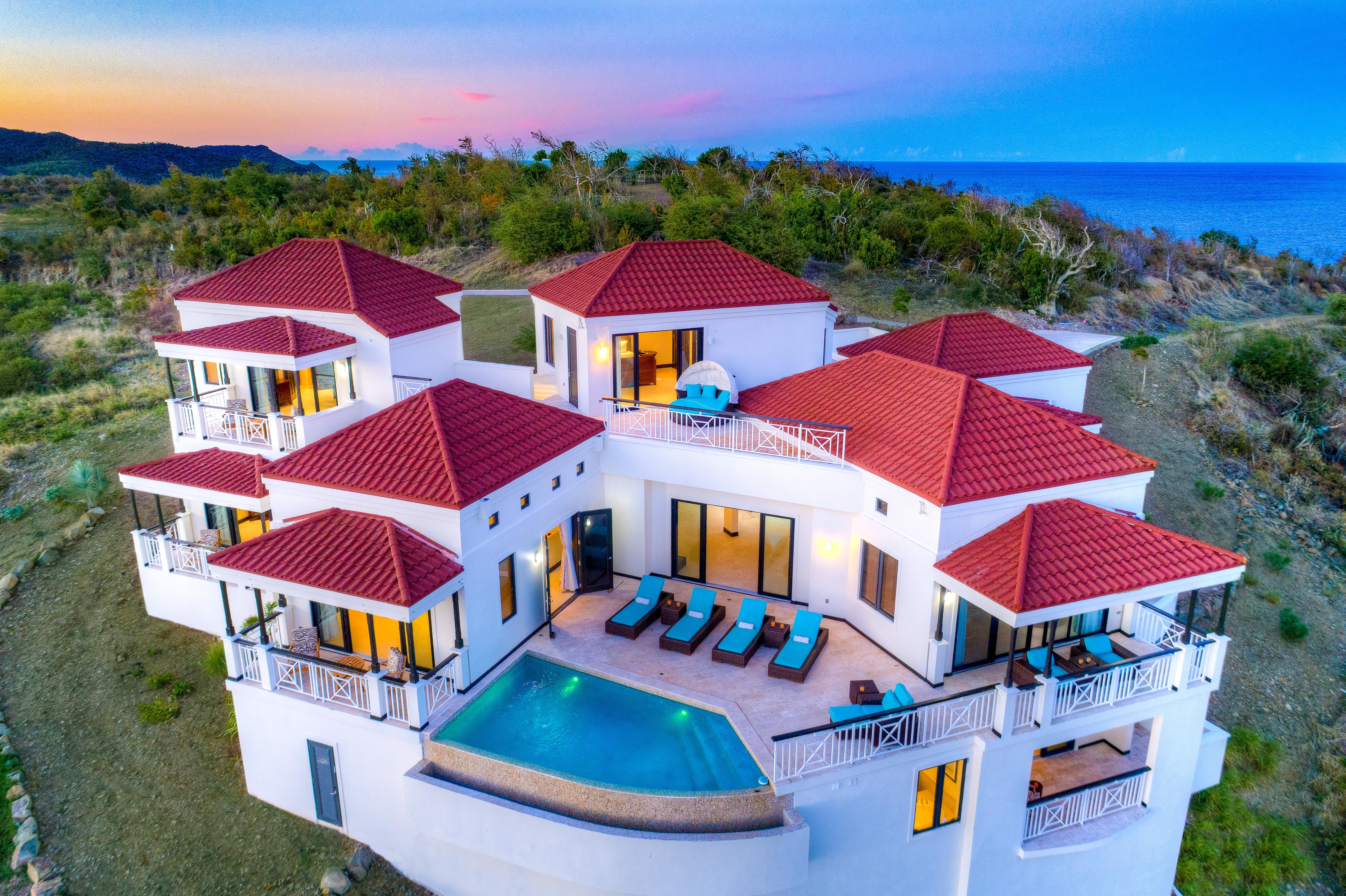 Two-Bedroom Hillside Luxury Villa with private plunge pool