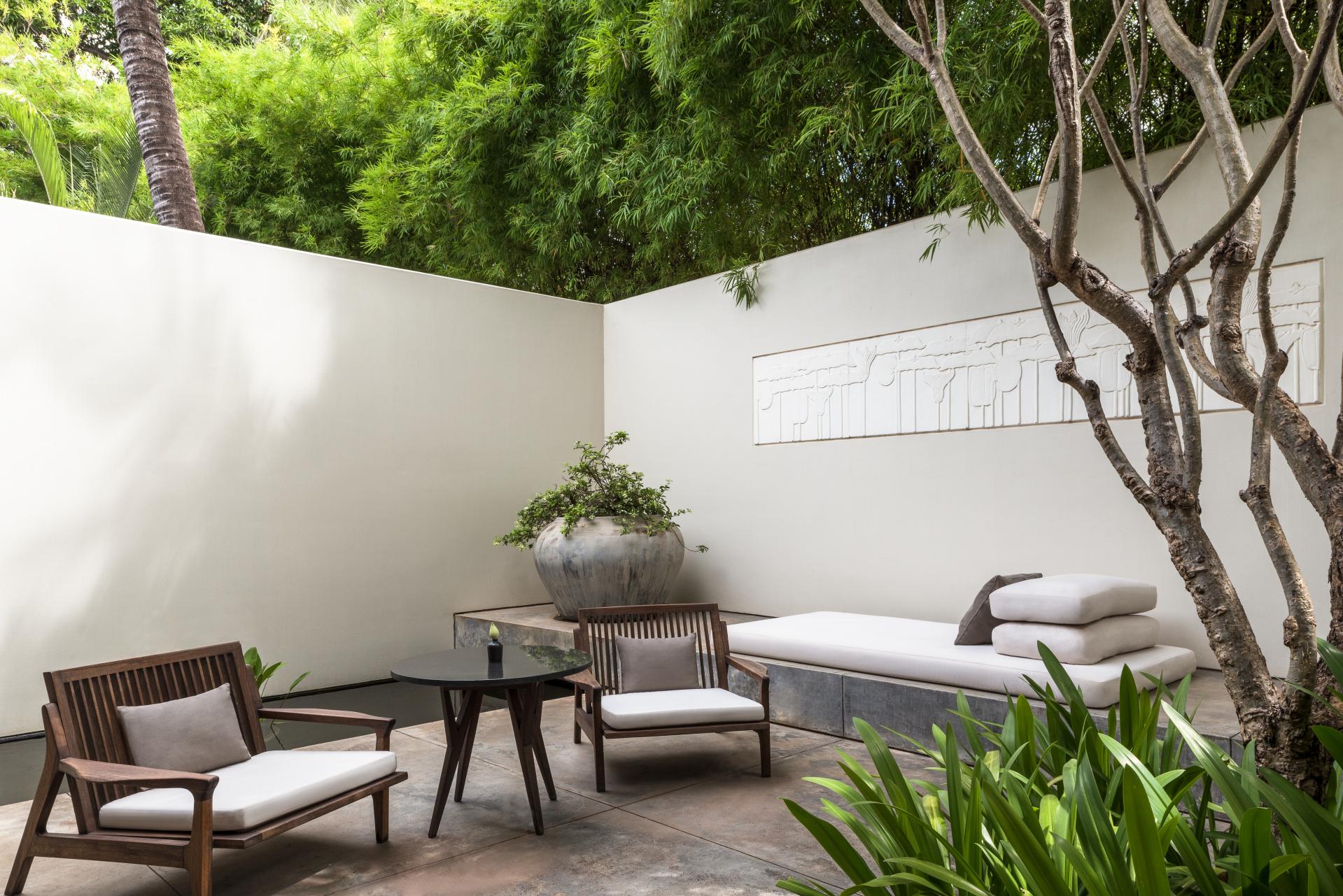 Suite (Courtyard Suite)