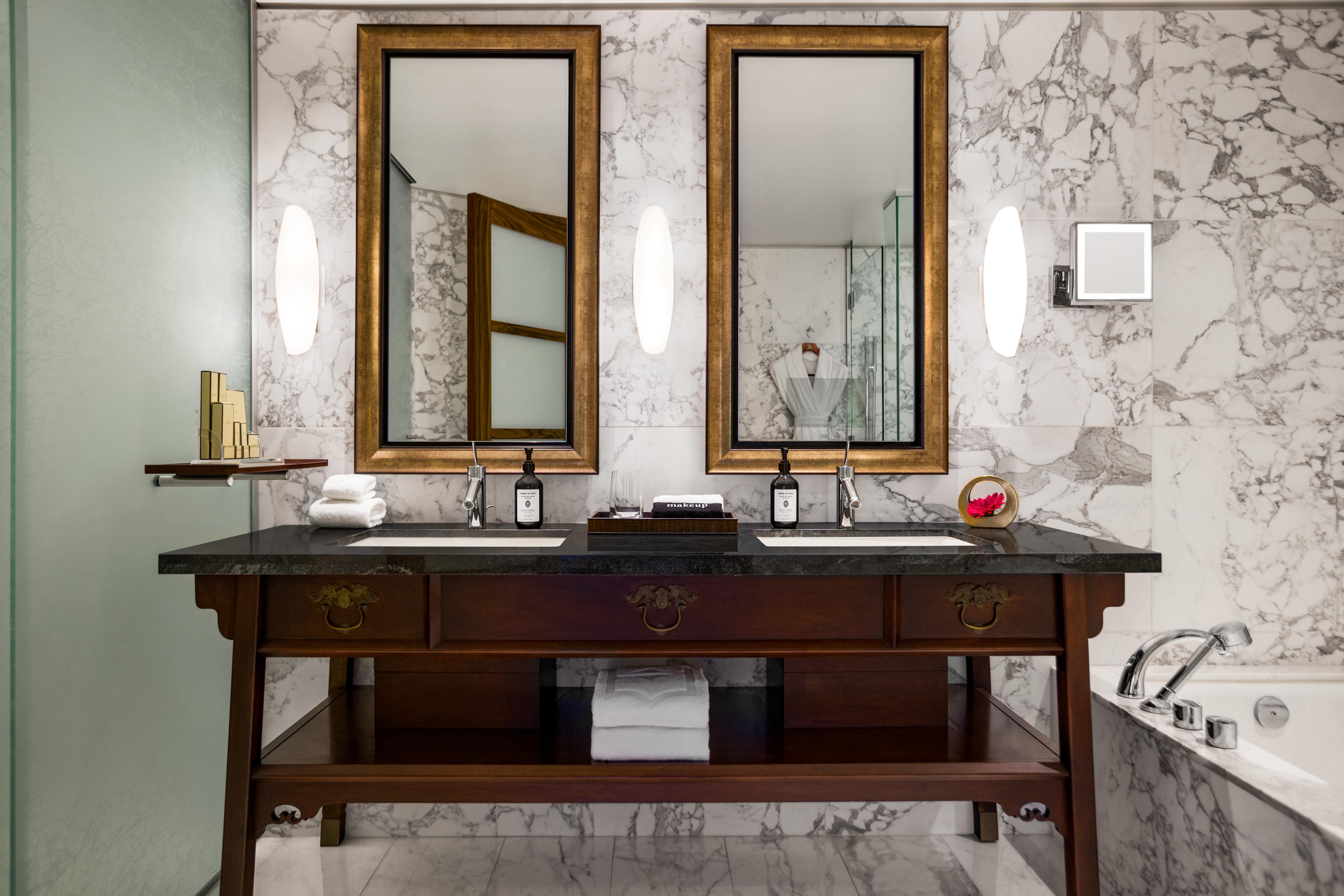 Hyatt Vancouver Downtown Alberni Spa