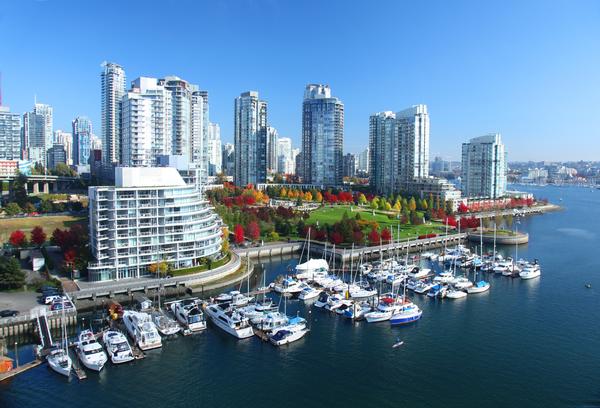 OPUS Hotel Vancouver Resort Grounds