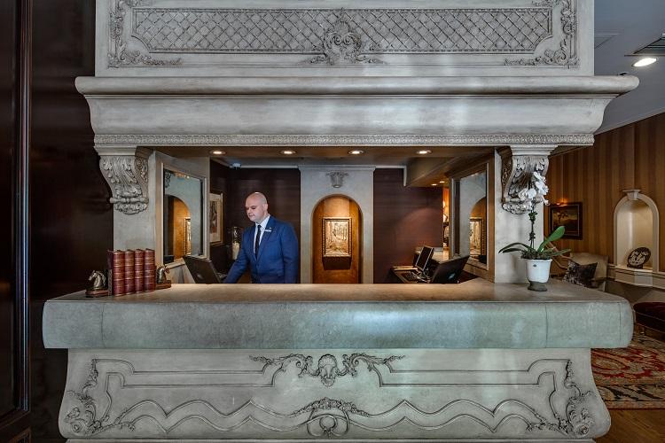 Junior King Suite