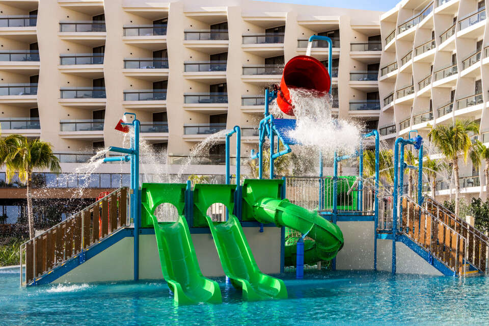 Family Pool and Waterslide Splash Park