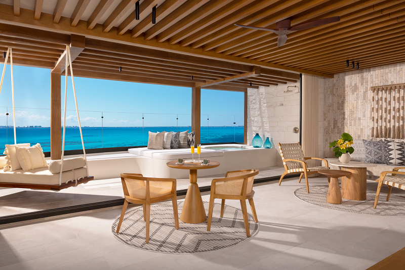 Honeymoon Ocean Front Suite Terrace