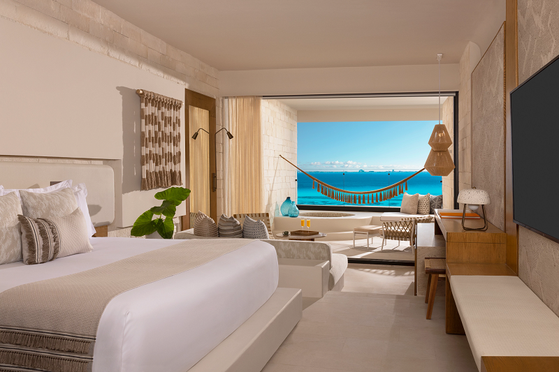 Signature Oceanfront Junior Suite