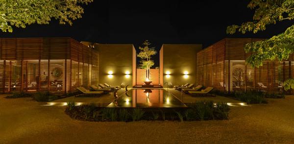 NIZUC Spa by ESPA Hydrotherapy Pools
