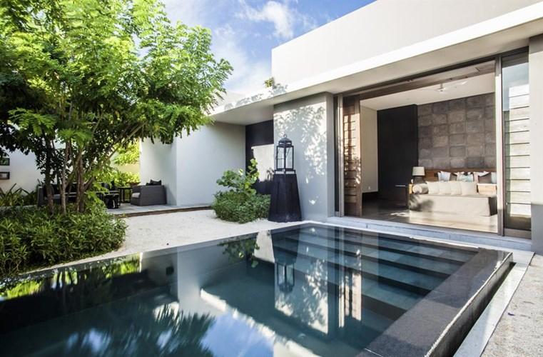 Private Pool Villa Garden Courtyard