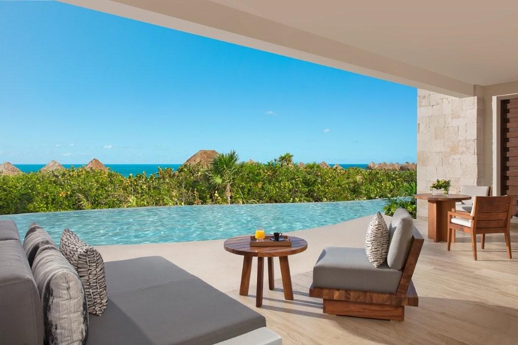 Master Suite Swim-Out Pool Terrace