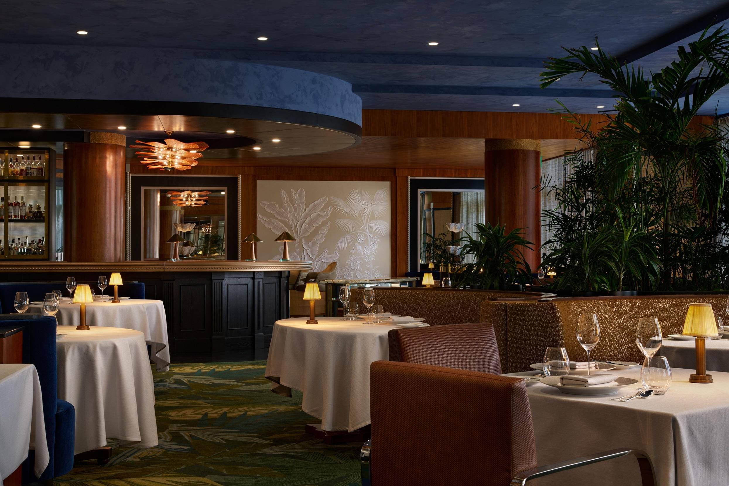 Blue by Eric Ripert dining room