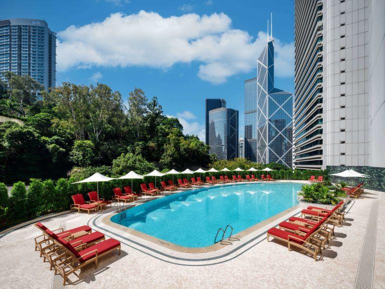 Yun Wellness Outdoor Pool
